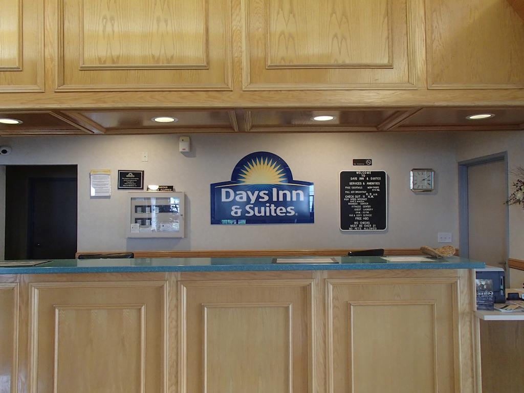 Days Inn & Suites By Wyndham Corpus Christi Central Extérieur photo